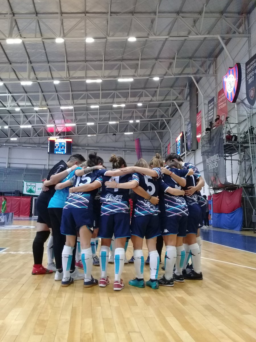 #Supercopa 🏆 | Comienza el encuentro ante Ferro por la semifinal en el Polideportivo Roberto Pando.

👉 Podes ver el partido EN VIVO por MyCujoo (mycujoo.tv/view/event/ckl…)