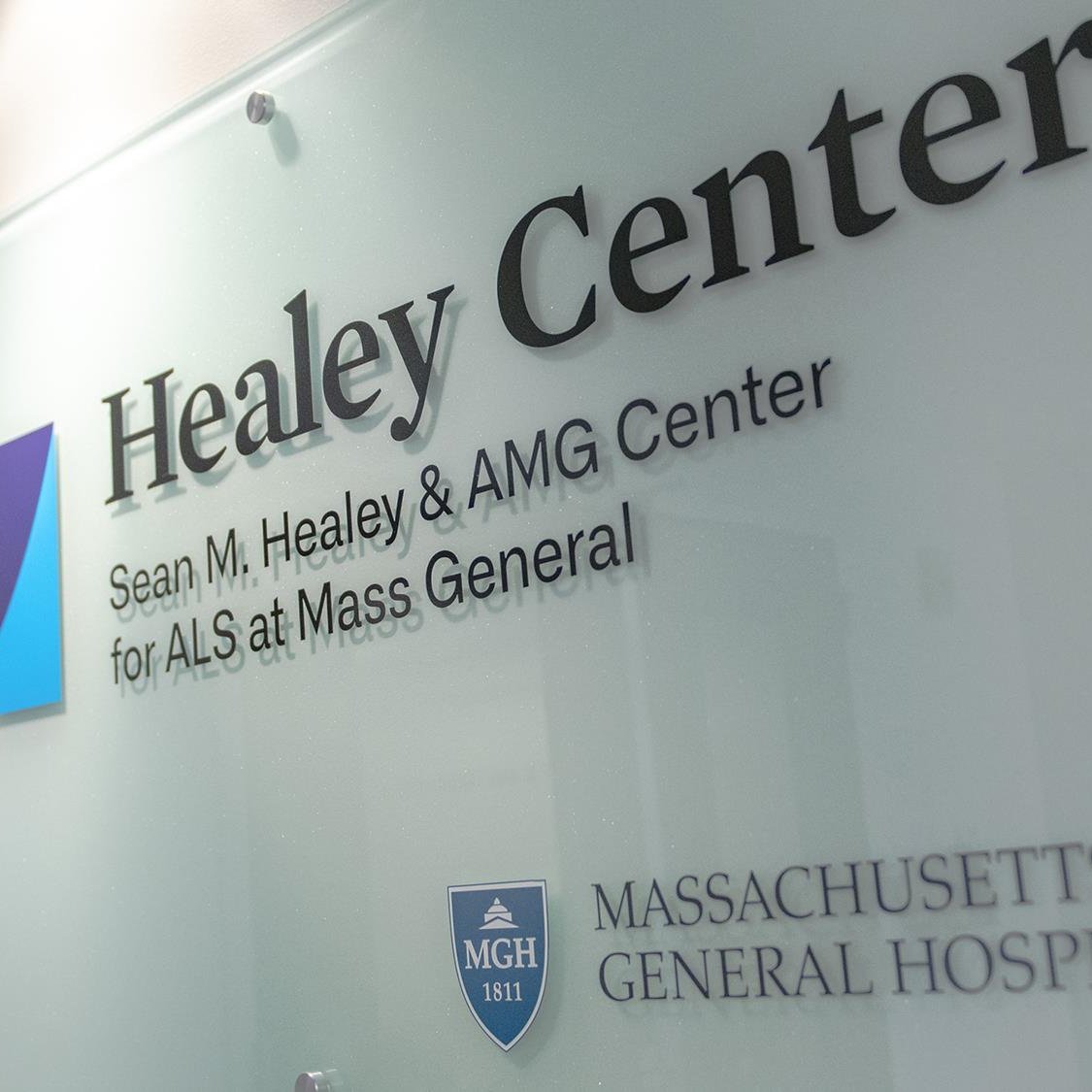 MinoShah's tweet photo. Please encourage fundraisers, friends &amp; family to donate to the clear leaders moving #ALS forward w urgency &amp; ACTIONS:

@MGHNeurology Healey Center for research/treatments. #PlatformTrial #EAP #HealeyHope
https://t.co/6sNAFq4Z3s
  
@iamalsorg for advocacy.
https://t.co/0OqAdvcfDP https://t.co/OnmGtf5zGH