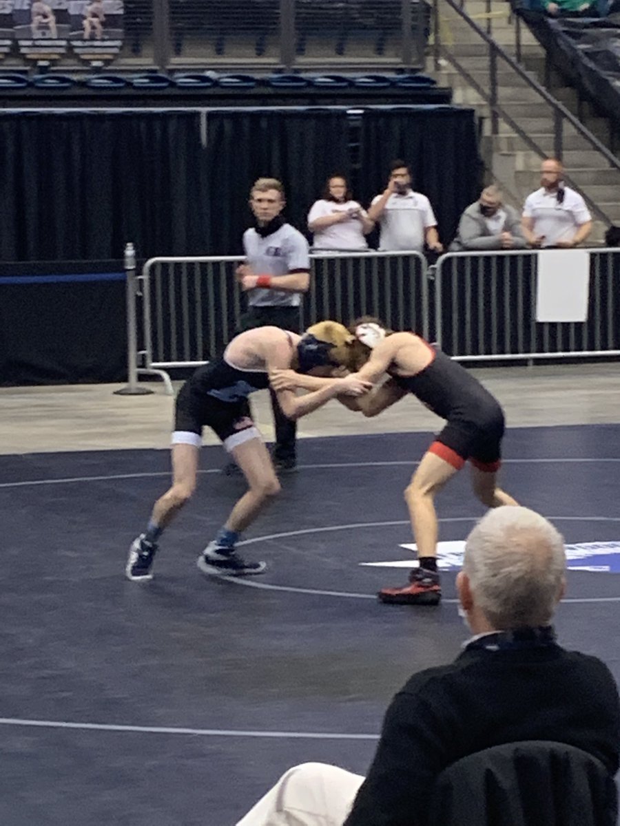 ADPriceON's tweet photo. Casin Lawrence with a win by fall in the consolation round to earn a trip to the medal stand. Next two matches will determine 3rd-6th place finish. Great job Casin! @ON_Students https://t.co/2QgWnCBcyi