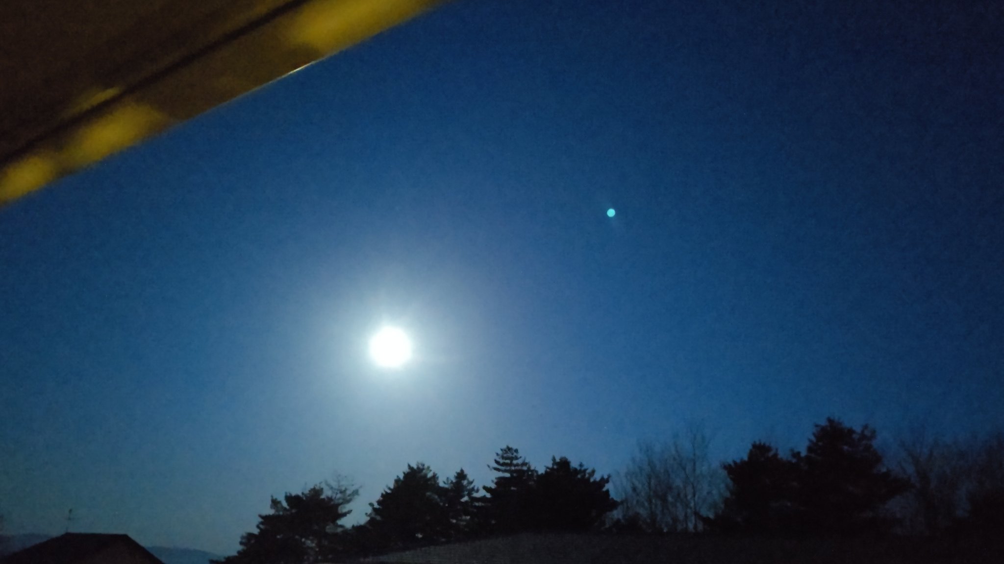 空助 くうすけ Yo Association スノームーンだよ 今ムーン 5時30分夜明けの月 スマホ撮り 無加工 やはり光強くいいよーこのムーン 軽井沢の夜明けです 癒されますよーはぁー吸い込まれそう 月で餅でもつくか スーパームーン 月 癒し 夜明け 空助 くうすけ Yo Association スノームーンだよ 今ムーン 5時30分夜明けの月 スマホ撮り 無加工 やはり光強くいいよーこのムーン 軽井沢の夜明けです 癒されますよーはぁー吸い込まれそう 月で餅でもつくか スーパームーン 月 癒し 夜明け