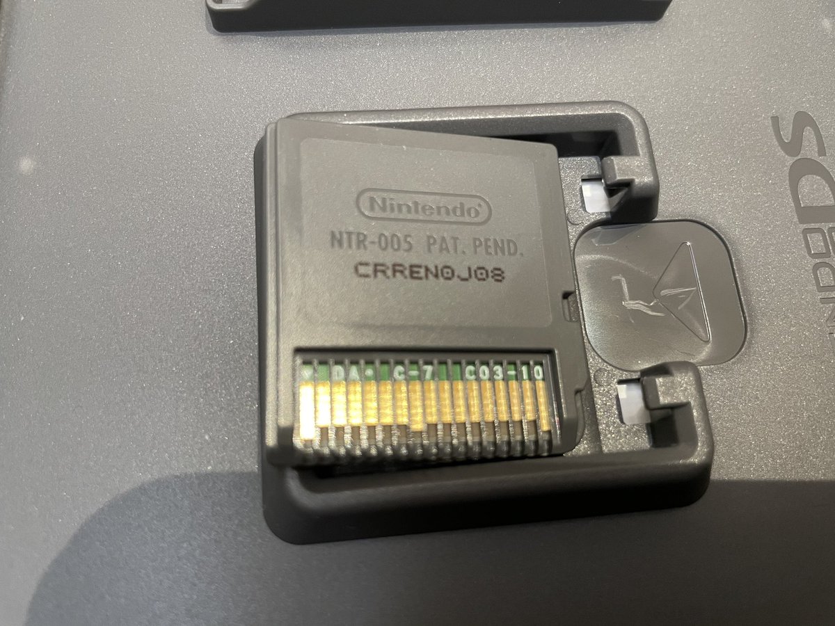 comeoutpunching's tweet image. Scored a CIB copy of Red Joker at Gamestop for $16 today. Happy Saturday! #NintendoDS #RETROGAMING #teamhandheld
