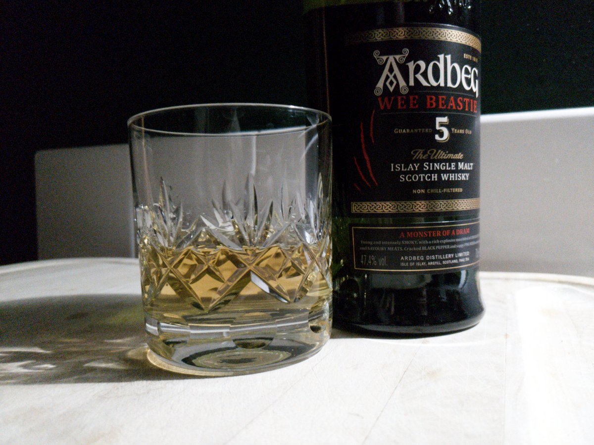 garryhunter's tweet image. Big smoky balls of peat!

Tonight&apos;s #properdram is @Ardbeg Wee Beastie and yeah, it&apos;s a bloody monster. Like most 5yr old&apos;s it comes in, shouts a lot, does something sweet then buggers off. A misbehaving 10yr old, not to everyone&apos;s taste but I love it.. 
#slàinte #lifeisgood 🥃