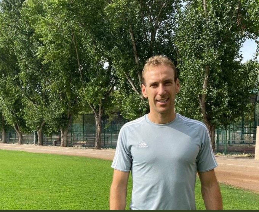 Contacto = tarjeta Grandeeee Pupitaaas!!!! 🤮🤮🤮🤮 <a href="/udlaspalmasNET/">udlaspalmas.NET</a>