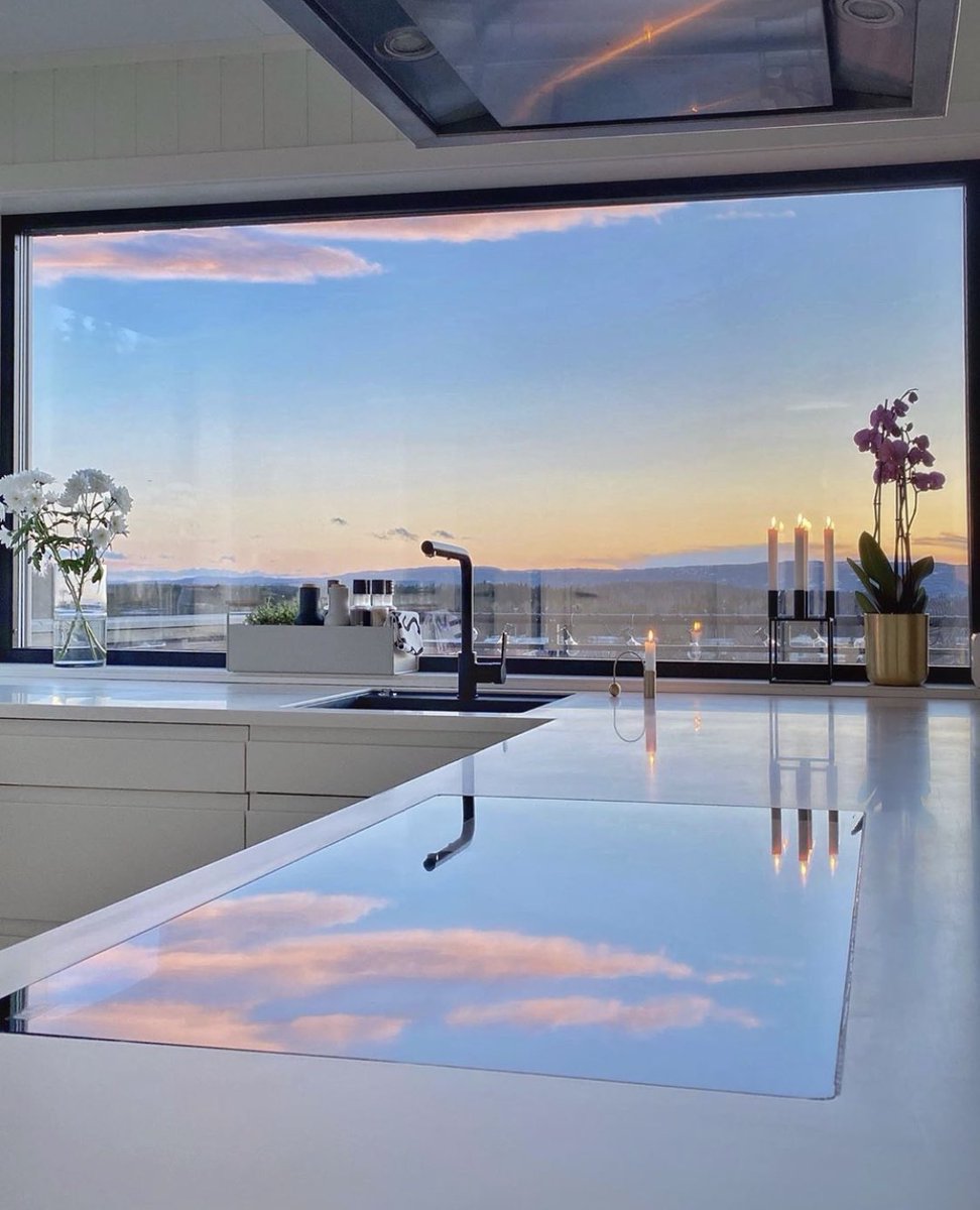 INTERIORPORN1's tweet photo. Daytime                             Nighttime https://t.co/1wUkg1KSrO