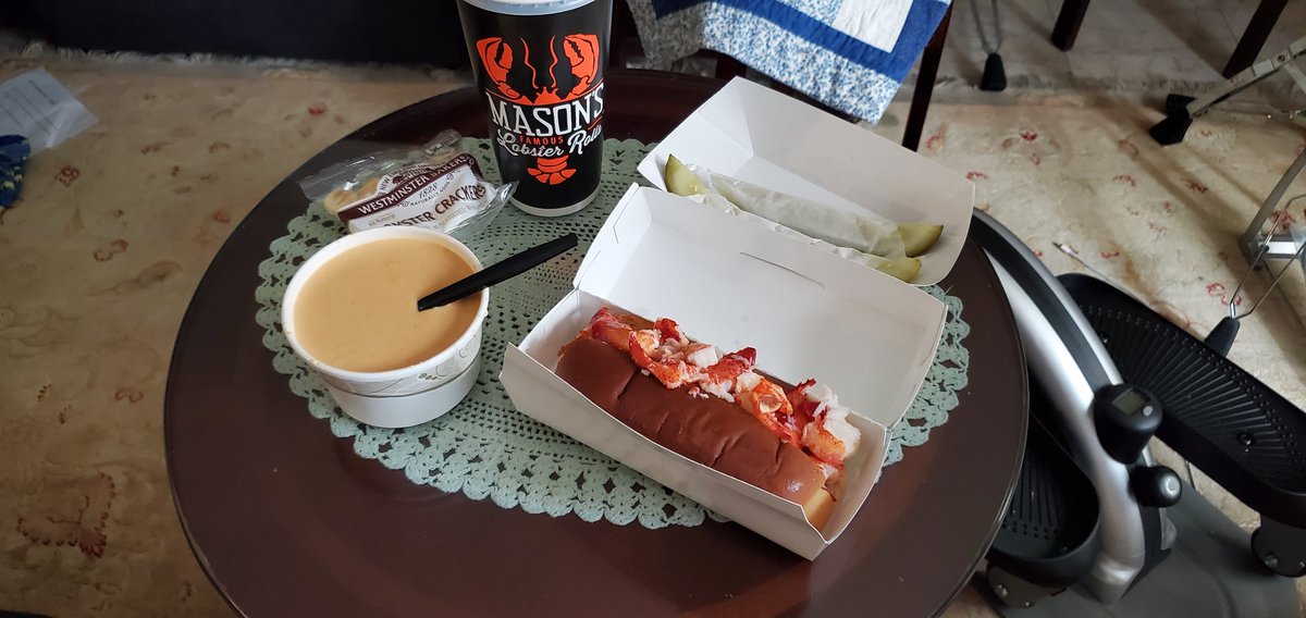IAmAlmostFunny's tweet photo. Not surprised Garny scored the first @Capitals goal after my free LASIK. And fitting that he was player of the game, too! Thanks @GarnetHathaway and @edowdc! Made my Garny-inspired lobstah rolls taste that much better! https://t.co/zGLHZwu8qL