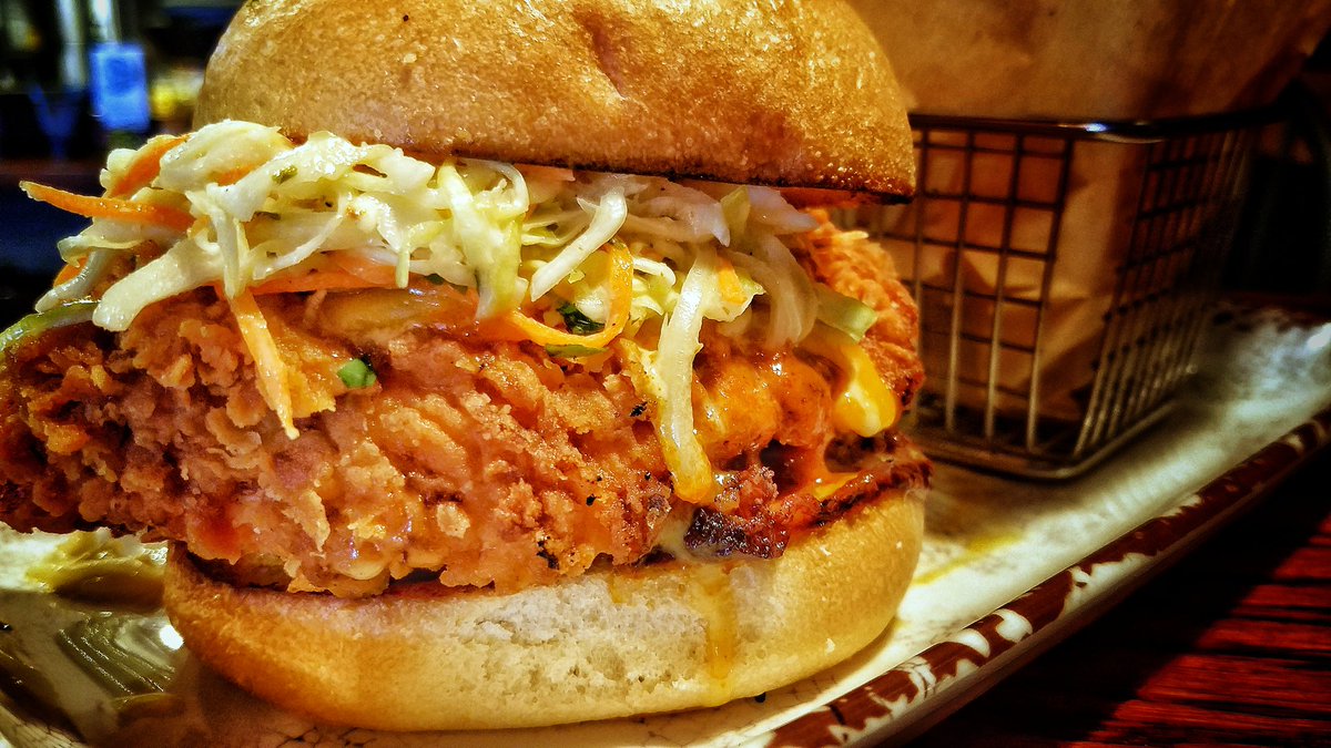 FlavorDeep's tweet photo. Everyone knows that Nashville, Tennessee is the world capital for country music.  They say that the spicy chicken sandwich originated in Nashville.  I would be careful if you mention that in Memphis because you might not make it out of the city!

https://t.co/0T1TVPAaZl https://t.co/DPqXGMSCxU