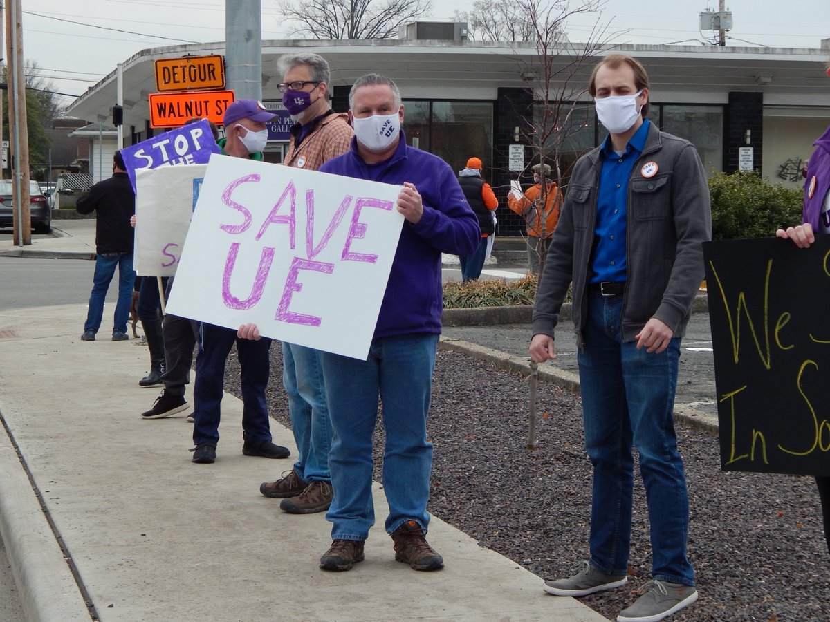 ueaaup's tweet photo. Another picket from the UE @AAUP with LOTS of support from passing drivers. EVERYONE wants to #saveUE. @AaupIndiana https://t.co/SE9IIB7EJy