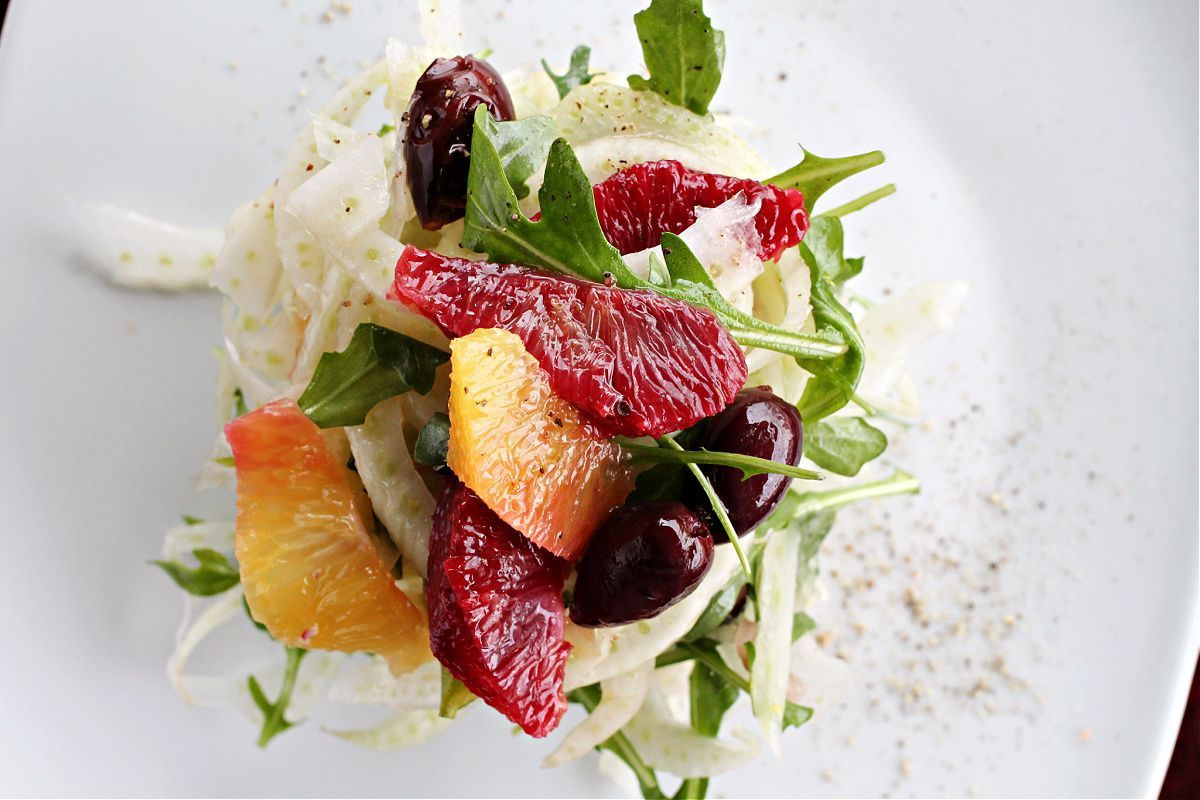 SpelloMars's tweet photo. Our Finnochio #Salad is a bright &amp; fresh way to start out your dinner at #spellomars this evening! 
Shaved fennel, orange segments, kalamata olives, &amp; baby #arugula , are tossed with a homemade citrus dressing.
Make your #dinnerreservation now at- https://t.co/2AUvFVr6OT #marspa https://t.co/swmGAsUx9h