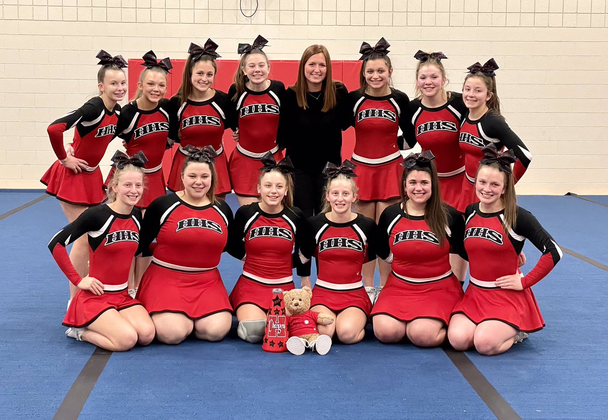 HHS_Chargers's tweet photo. Congrats to Cheerleading on WACPC State Championship 1st Place Small Varsity and Grand Champs with the overall top score out of 75 routines. 3 Peat @TheHamHouse https://t.co/K6oVAyb3yI