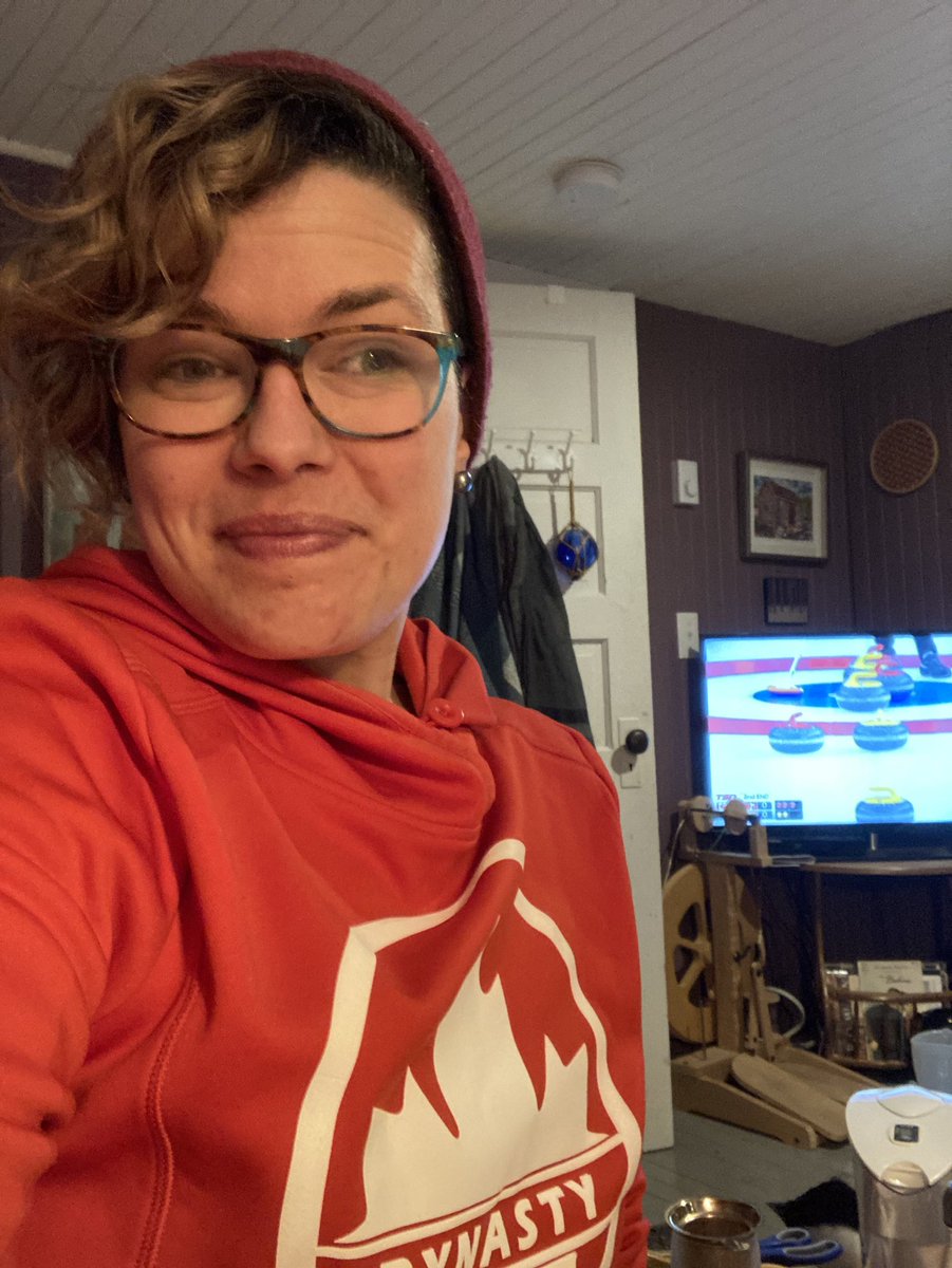 yklindsay's tweet photo. #curlingdayincanada has been such a great celebration of the sport and, more importantly, the people. The community. Iโm grateful for new friendships forged this past year via #zoomstacking and other shenanigans. Curlers=the best kind. I donโt hate it. โ๏ธ๐ฅโค๏ธ https://t.co/LqYv2HICaq