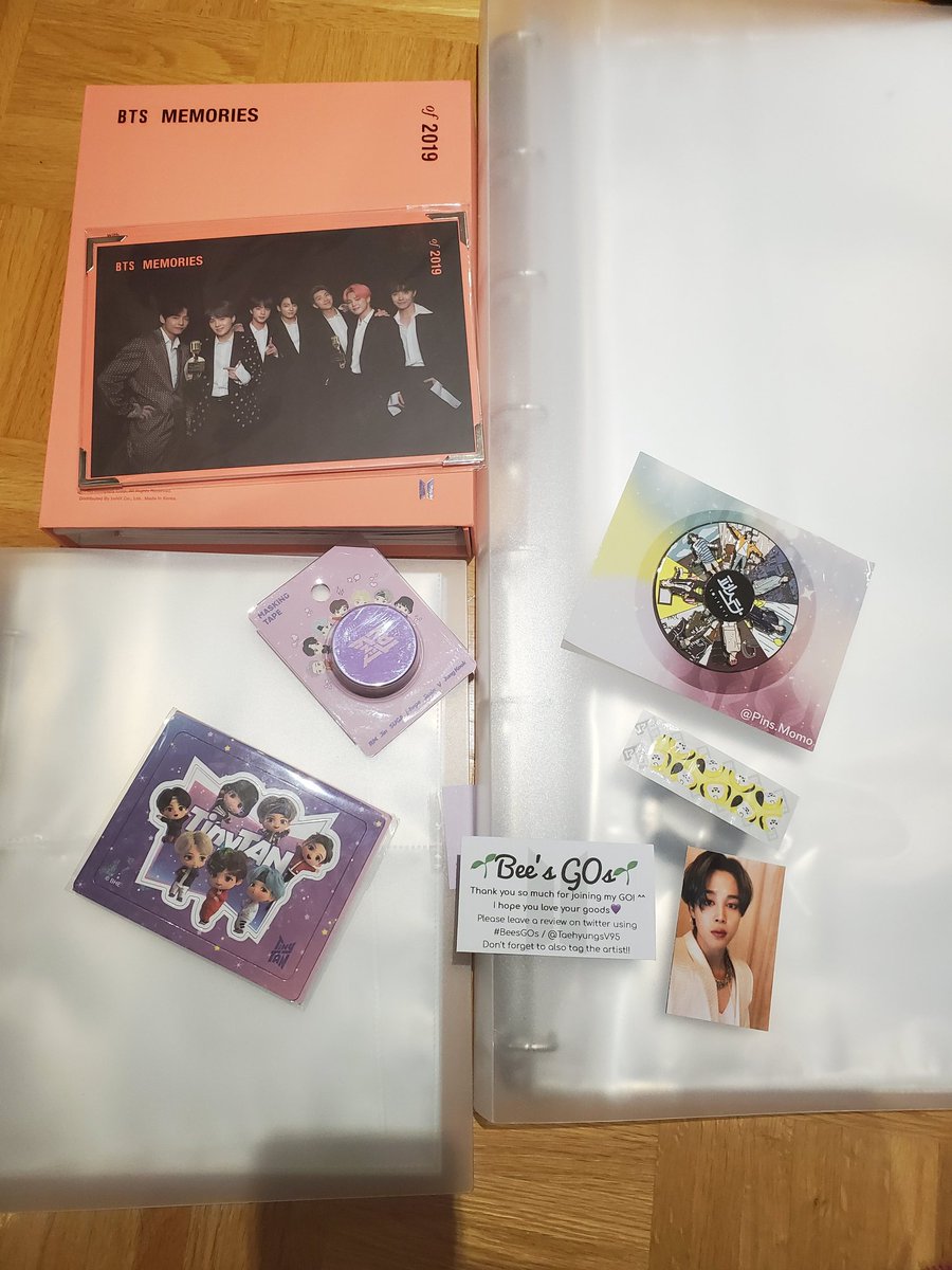 JessLP2's tweet image. Thank you so much Bee! Not only for keeping these items safe for a long time, but for also doing delivery during this difficult time. You're very thoughtful! 😊💜 #BeesGos @TaehyungsV95 

And thanks to @PinsMomo and @BinderFriends