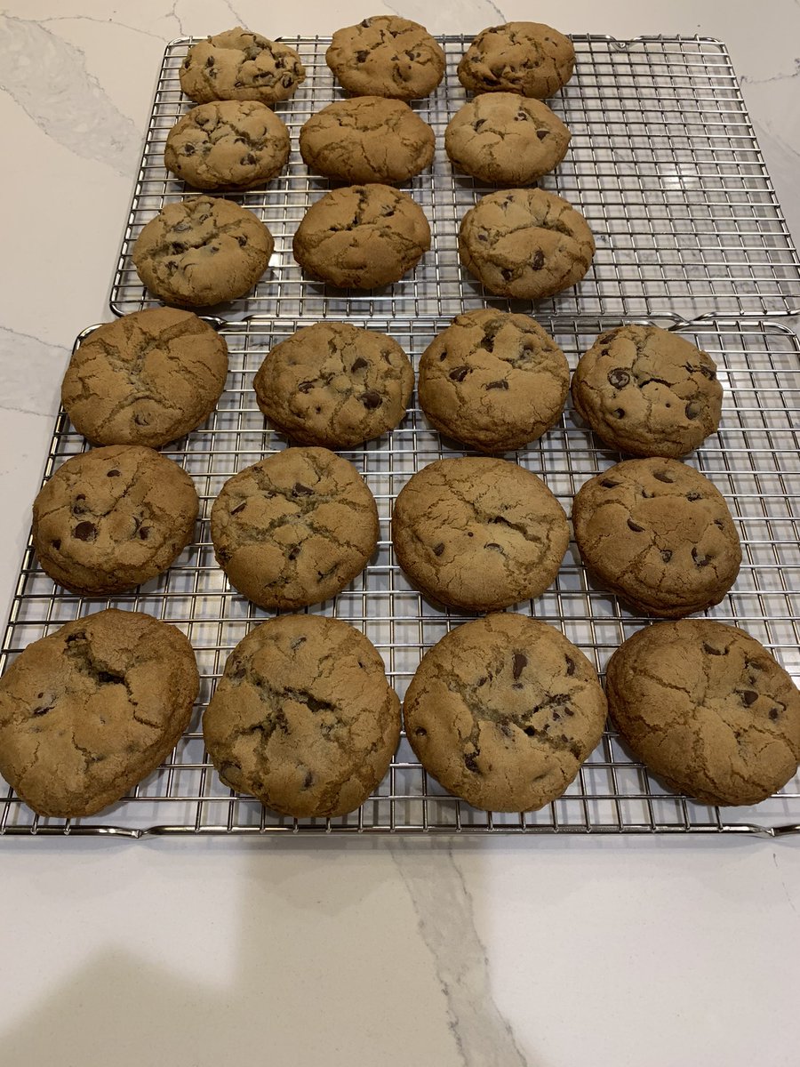 Nothing like a fresh batch of @altonbrown ‘s The Chewy gluten free to warm up a winter night. #culinarytruth cookies are better when your kids help make them. #delicious 

@marianeodoc