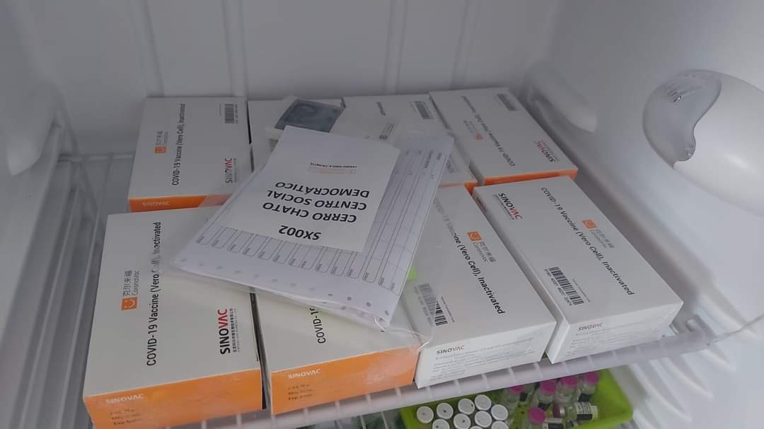 Este lunes 1 de marzo comienza la vacunación en el club democrático de cerro chato para las personas agendadas el horario es de 8 a 14 horas...