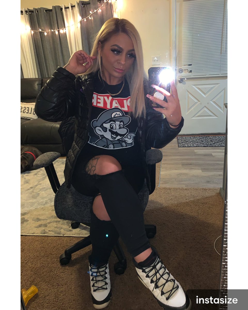 alyssa alexandra tweet media