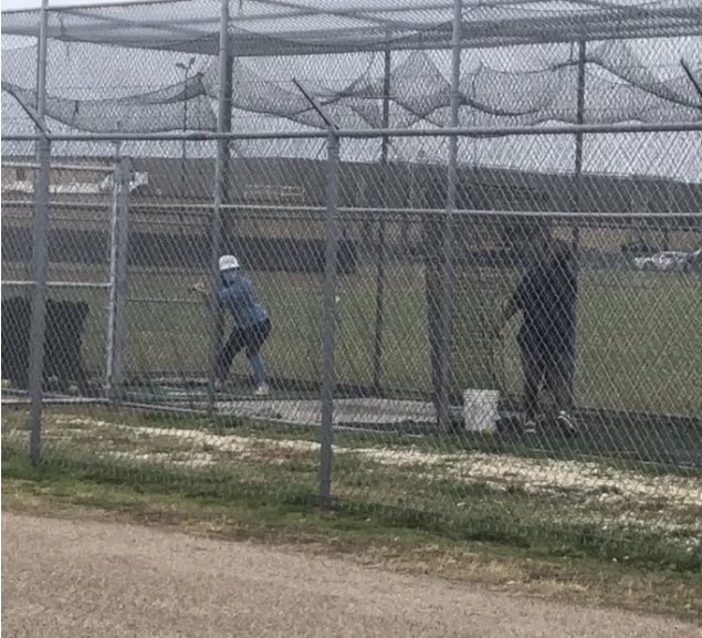 Morning batting practice before the tournament today! Great job ladies, way to bring home 2 WINs today! 🥎