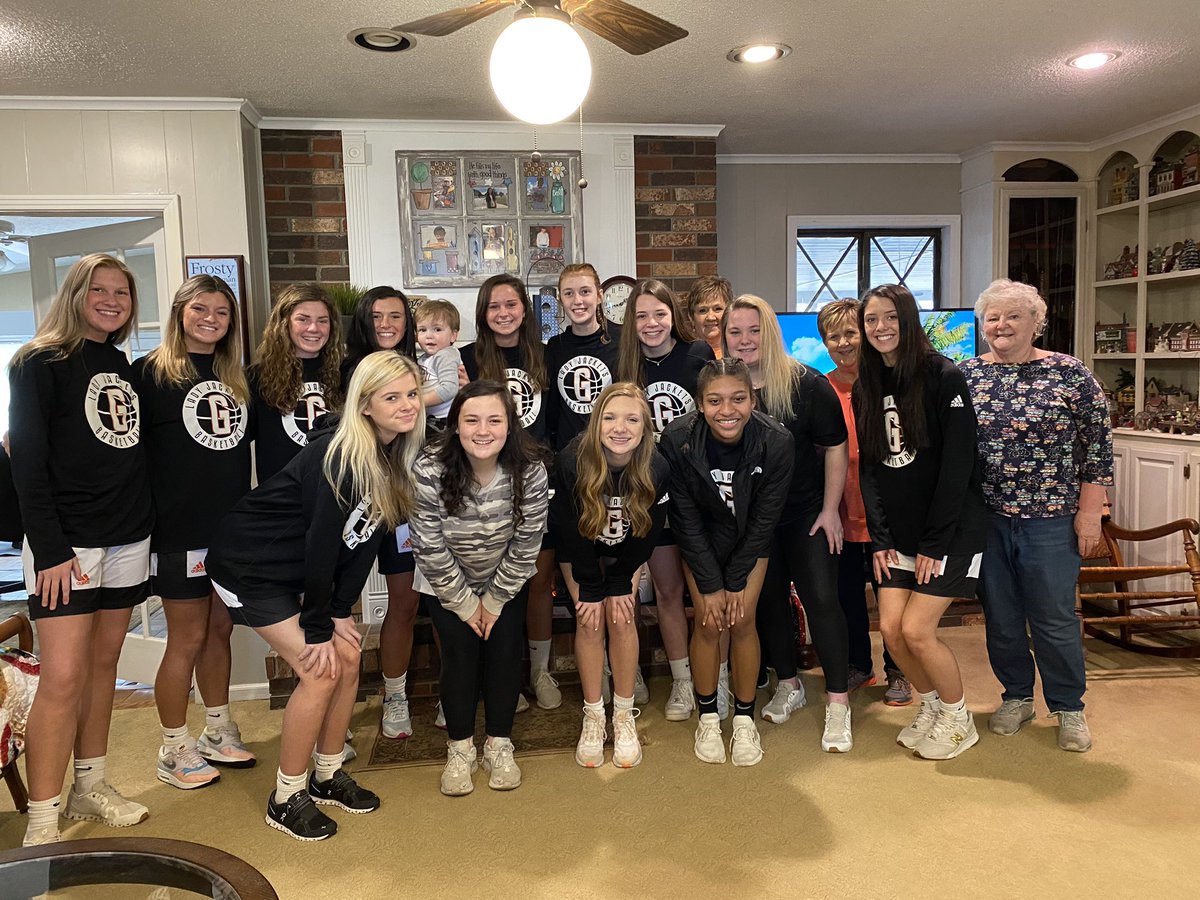 Had a great pre-game meal today!  Thank you Mrs. Nancy Biggs, Mrs. Jane Diviney, and Mrs. Ramona Stricklin for the hospitality and great food!
