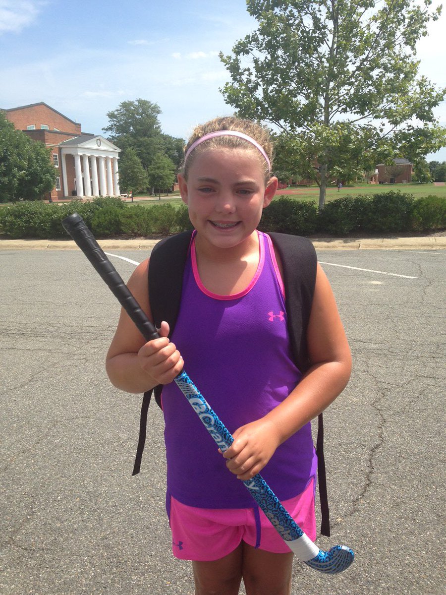 GlaxRams's tweet photo. 🚨BIRTHDAY ALERT🚨 17 birthday shout outs to this cutie!!  No matter what kind of stick she has in her hand 🥍🏑 she plays with a huge smile and tons of ♥️! 📸 note: when you are a tiny little kid and the stick is bigger than the player #lydia🎂 https://t.co/vnwjUc4rlv