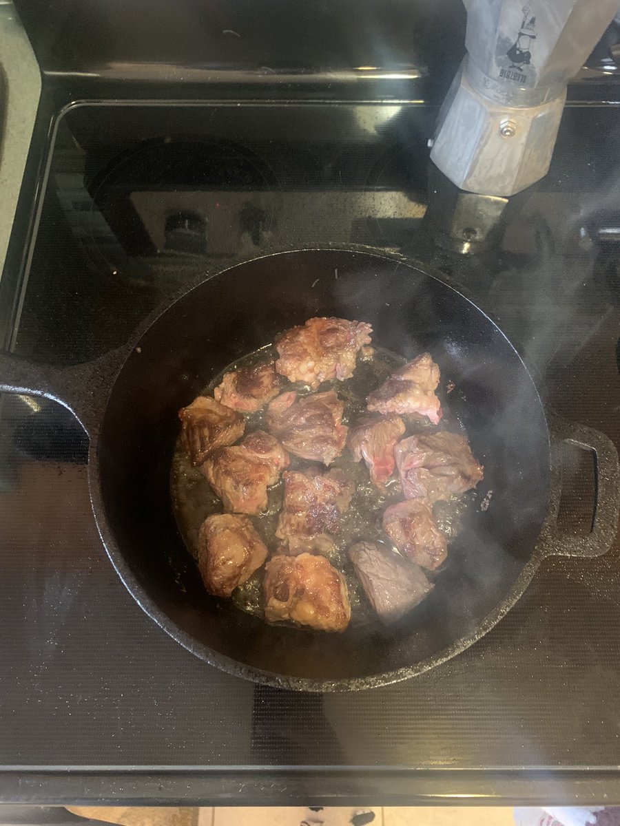 Peasant_Food's tweet photo. Working on my bœuf bourguignonne recipe today! Excited to share soon #peasantfood #peasantfoodkitchen https://t.co/HrCci7K0hf
