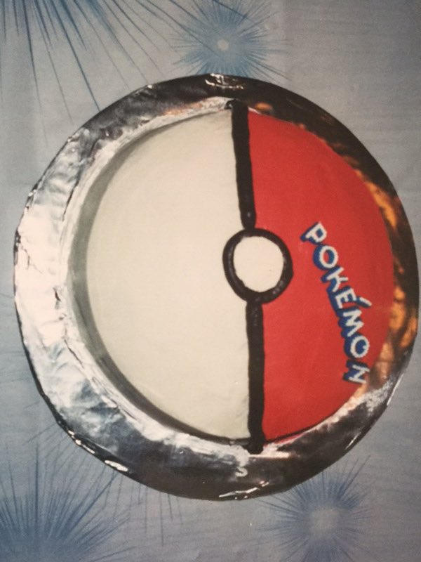 TheJBez's tweet photo. Happy @Pokemon Day! Pokémon has been a huge part of my life ever since the anime started airing in 1998. In celebration of Pokémon’s birthday, here are my 9th birthday cakes my mom made for me back in 2000. #Pokemon25 #PokemonDay https://t.co/IKmKtBzqIX