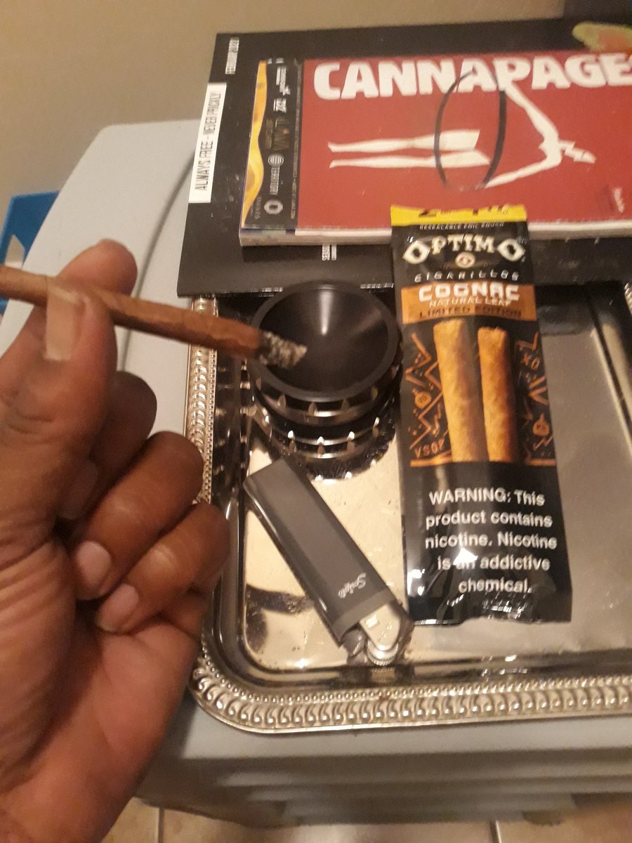 Nacho21341510's tweet photo. @icecube Let's fade. I'm on some Purple Kush from my 2X2💨💨💨💨💨💨💨😂😂😂😂😂😂😂👌🏿 https://t.co/oVlZi0ZVH9