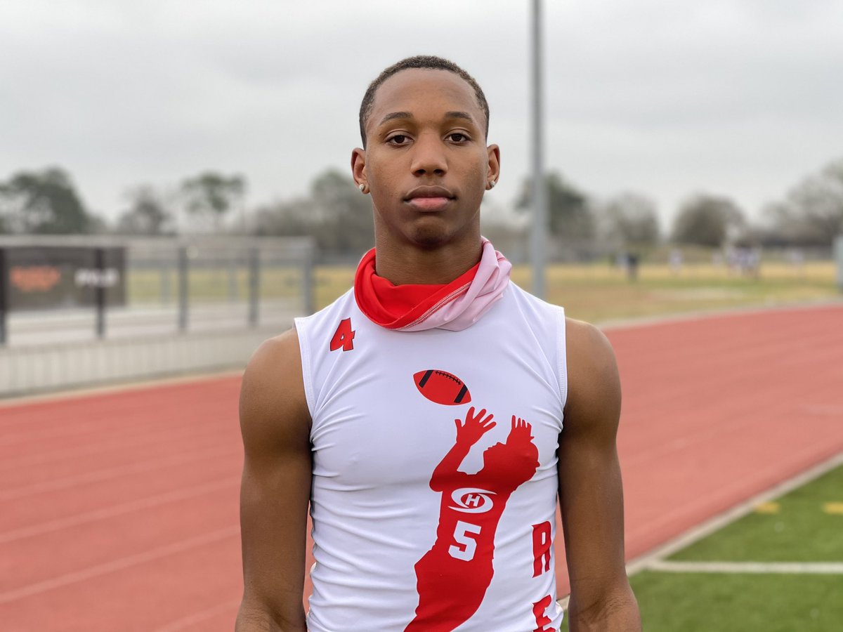 Watch the film please he is a stud 6”5 with a ridiculous catch radius RT <a href="/R_Brauninger/">Ryan Brauninger</a>: Buy stock in Ft Bend Hightower WR Caleb Douglas. Great junior season for the Hurricanes, and he’s still growing.