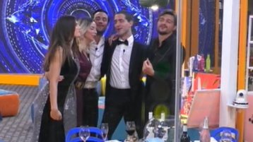 Alessan11216839's tweet photo. Nel bene e nel male sapete cosa vi dico...
Quel gruppo è stato rovinato dal confessionale...perchè forse tutti avremmo potuto vedere la verità
L'unica colpa è stata degli autori.
Ci meritavamo questo amore dal 14 settembre
#tzvip #sovip #croccantine #prelemi #exrosmello https://t.co/4vmbMz9rNf