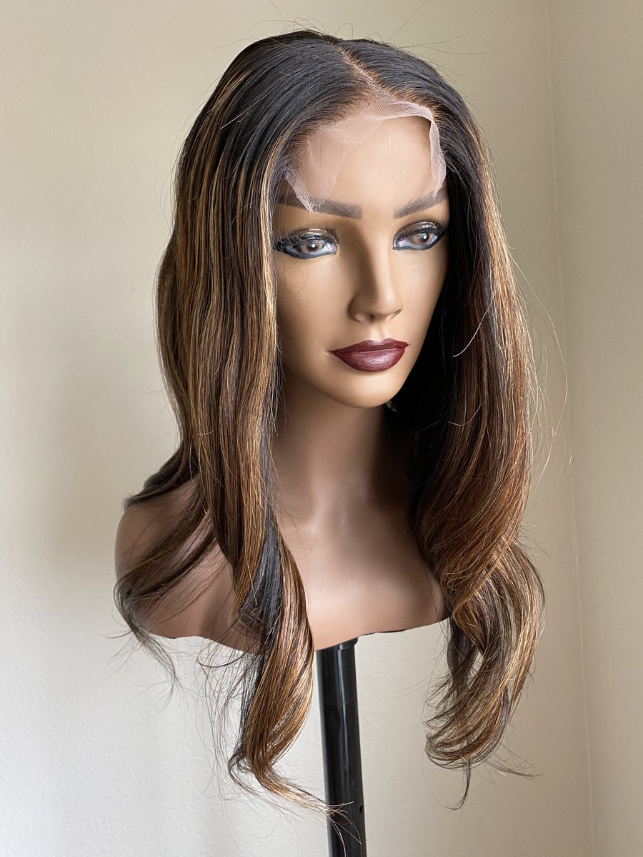 cash_rilla's tweet photo. Hey ladies I have my BECKY unit on hand in Dallas tx 😍

• 5x5 HD closure unit 22" inches 180% density with brown highlights 🤎🖤

• DM me to purchase 👉🏽

Follow my hair page❗️@DestinationHai3 

LIKE &amp; RT my next customer could be on your tl 🙏🏽
#DestinationHair https://t.co/UPMknsJk8B