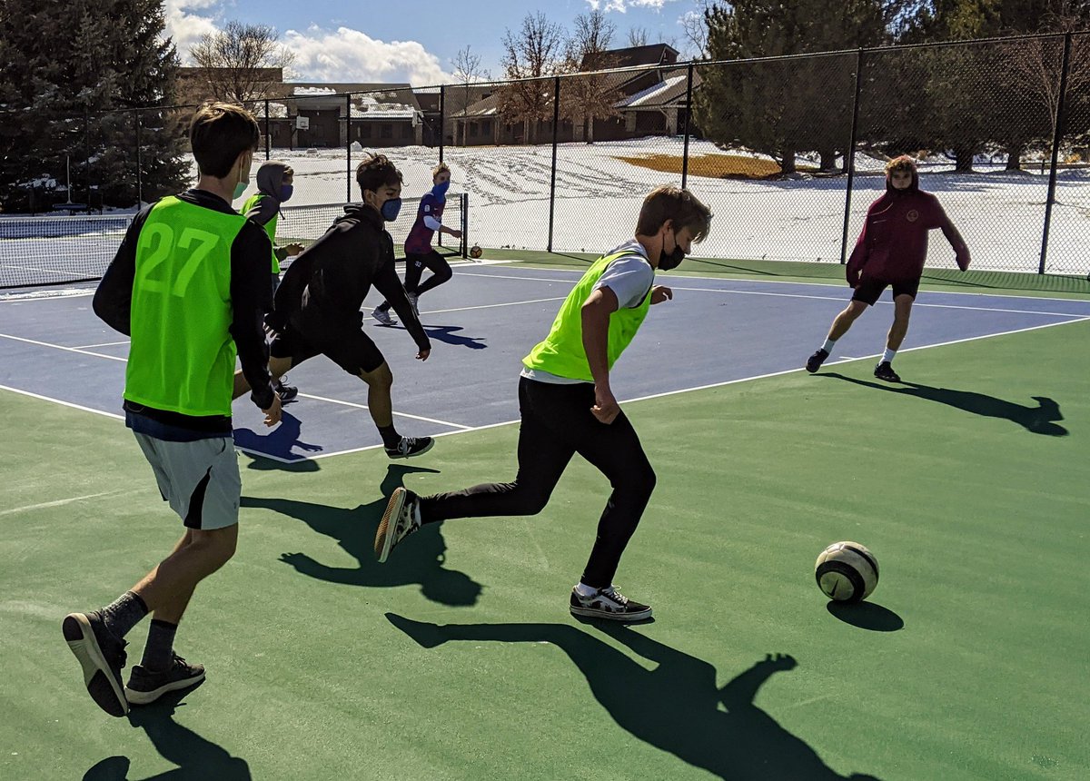 Go_DawsonSoccer's tweet photo. Snow covered field, no problem. Pre-season play moved to the tennis courts. #nothingwithoutlabor https://t.co/6yZ0i8yui5