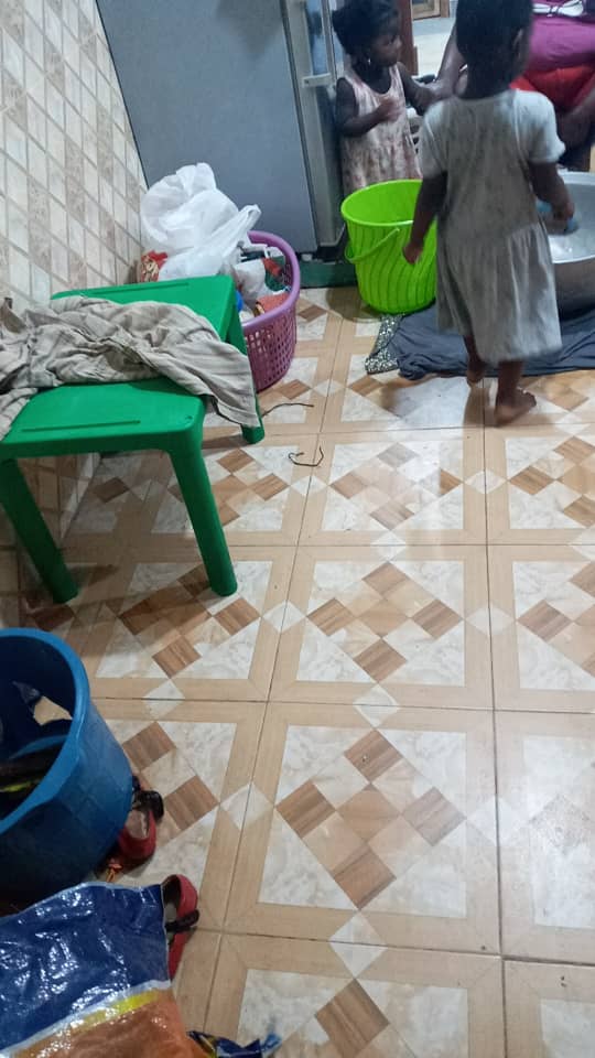 AbigailAddy5's tweet photo. Residents of 'polytank', a suburb of 25 extension in Tema experience electricity for the first time in the vicinity.

According to the residents there, since they settled there, they have no electricity for their day to day use. This made life difficult for them. https://t.co/nUOtS1CQwS