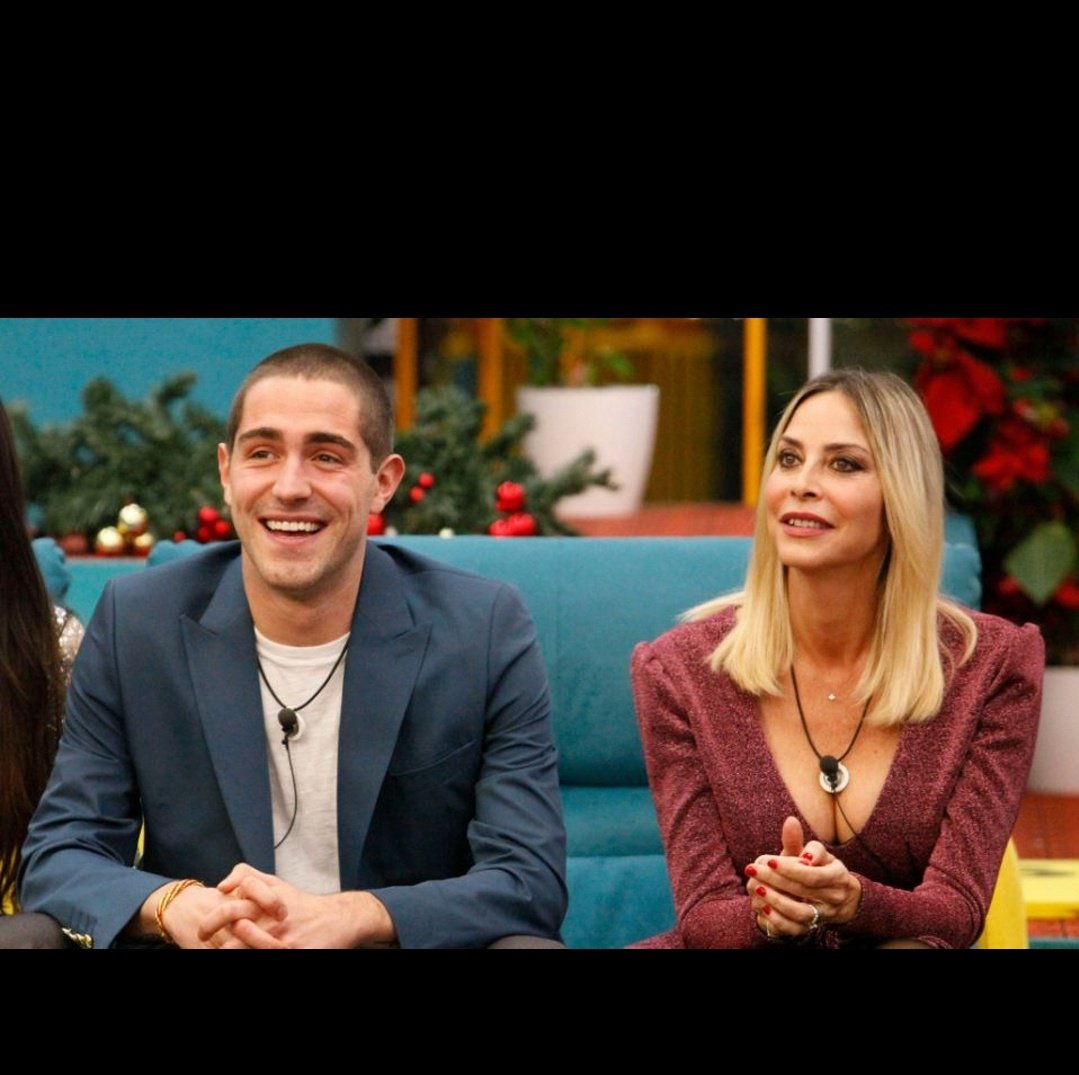 gf_addicted's tweet photo. Riassumendo i 5 mesi di tutto il #gfvip ma tutta la vita il rapporto altalenante ma sano degli #zormello a quello dei <<<<<<<<<< #zorzando 👅 https://t.co/C6u49wIwCc