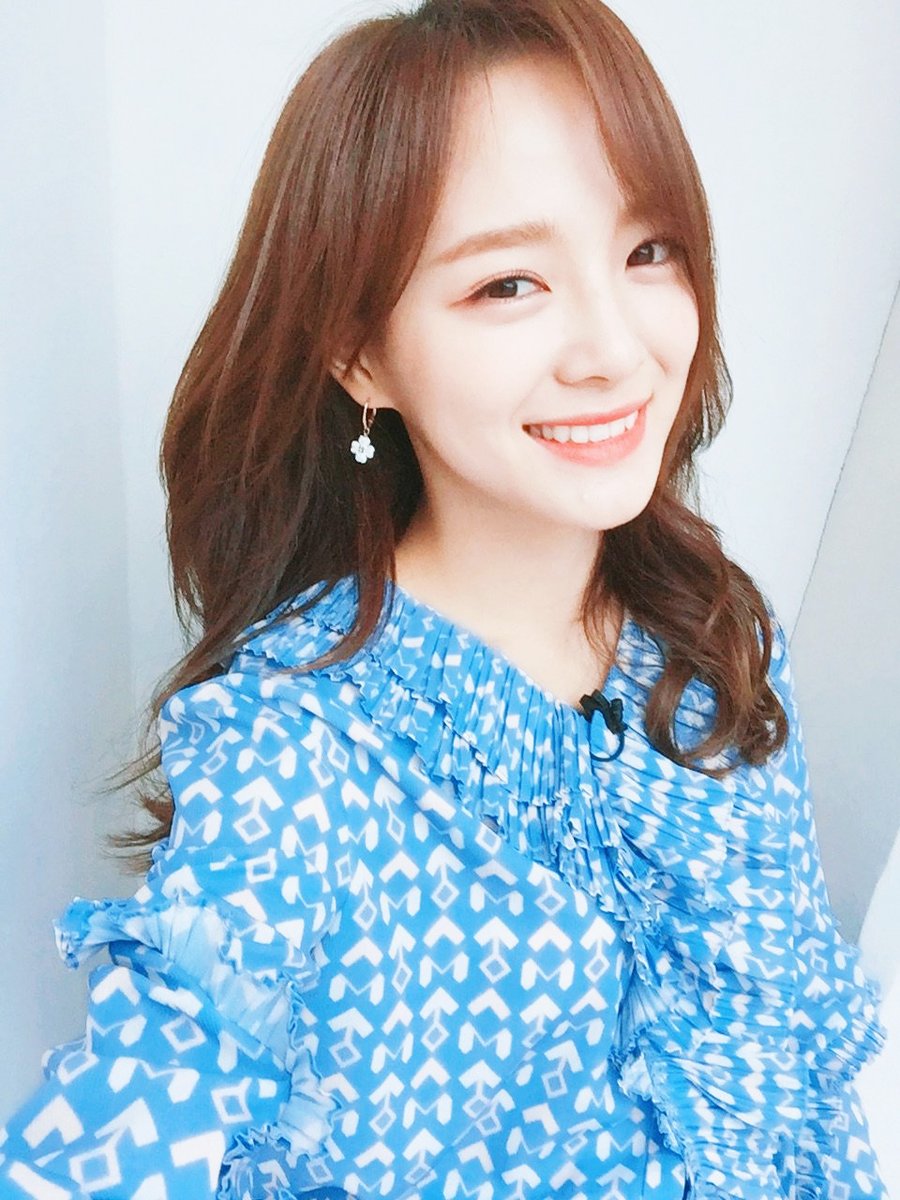 DITTOXOFF_'s tweet photo. ㅤ· ❀ ₊ ( 𝐌𝐔𝐒𝐈𝐂 𝐓𝐈𝐌𝐄 ) **_🎧 › song of the ﹟ day. . . ❜ [ % ]◞ #MyVoice + #TeamIGL

  Nada mejor que escuchar a una de las mejores voces de la industria para pasar un sábado tranquilo, mi elección es esta, ¡espero les guste tanto como a mi! https://t.co/cwqQ1urO3s
