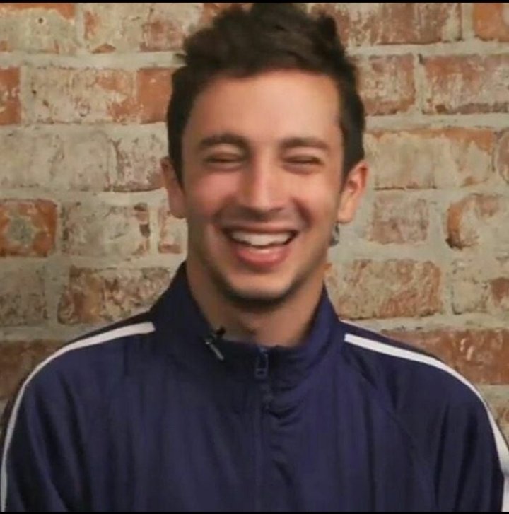 bestsmileintw's tweet photo. Tyler Joseph https://t.co/WKfAKm6LPj
