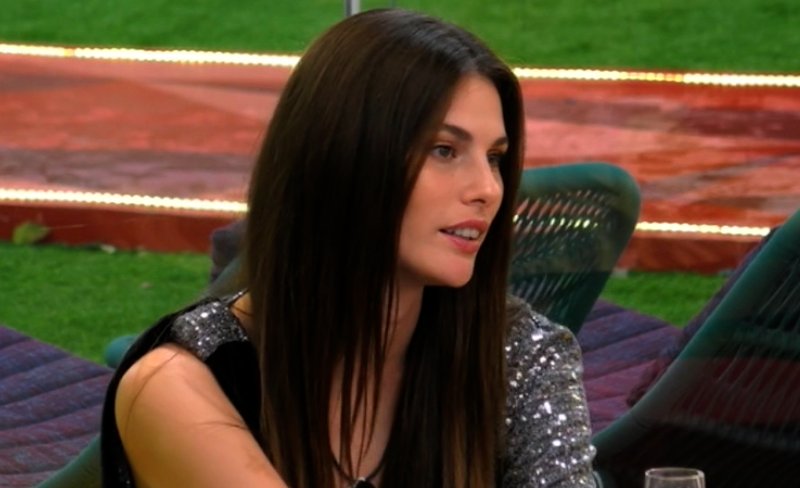 permalosa_mello's tweet photo. Que hermosa que es Dayane!!!! 
#DayaneMello #Dayane #DMvip #mellos #mellofans #gfvip #exrosmello #nofilter #beautiful #dayaner #AUGURIDAYANE #dayanecampea #DAYANEMELLOCAMPEA https://t.co/pjNcUNpLMX
