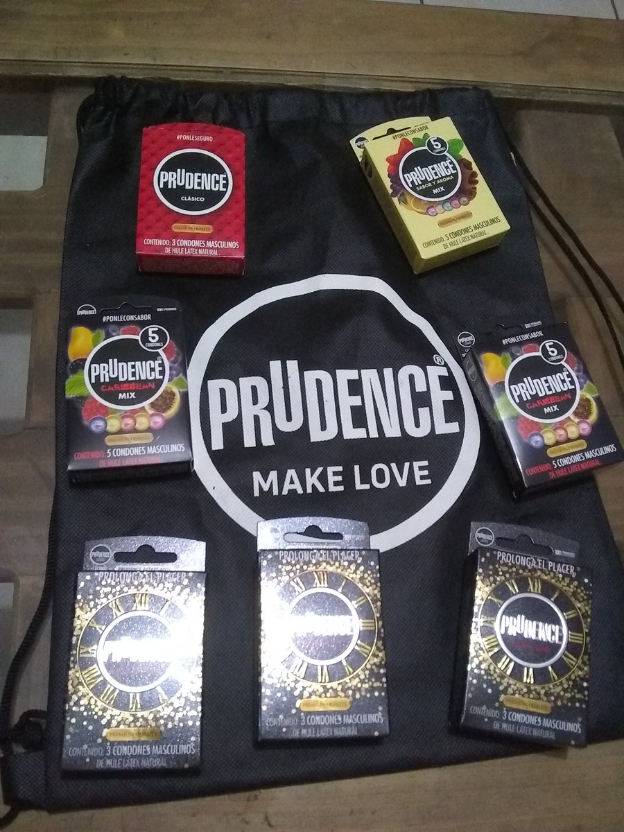 WeritaBuena's tweet photo. Y como cuando tienes recompensa por escuchar a la @MAXIMA1067FM 😎 kit mamalon de @PrudenceMexico Gracias.. 😅 #MaximoDeseo #mesdelamor https://t.co/7wXee8e5De