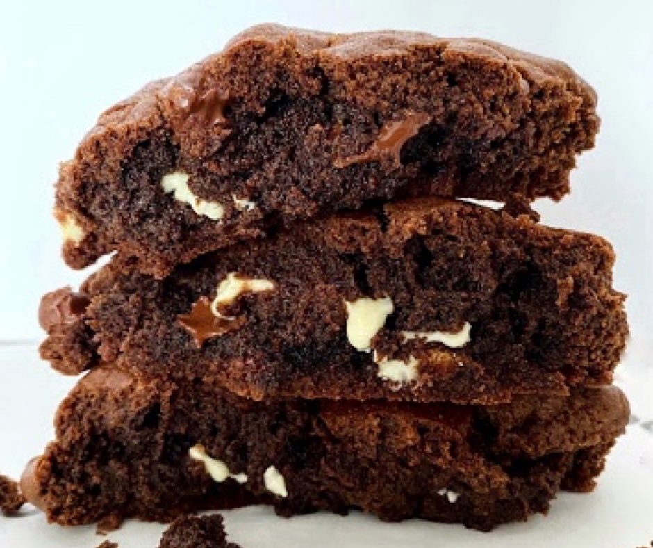 🍫ＣＨＯＣＯＨＯＬＩＣ＇Ｓ🍫
Today is the final day to snag some of our TRIPLE CHOCOLATE cookies 🍪 

Get them delivered until 1 AM!
Simply use the link, pick out your cookies, &amp; relax. Our team will handle the rest!

Order here: bit.ly/2OLHDBW

#SaltLakeCity #chocolate