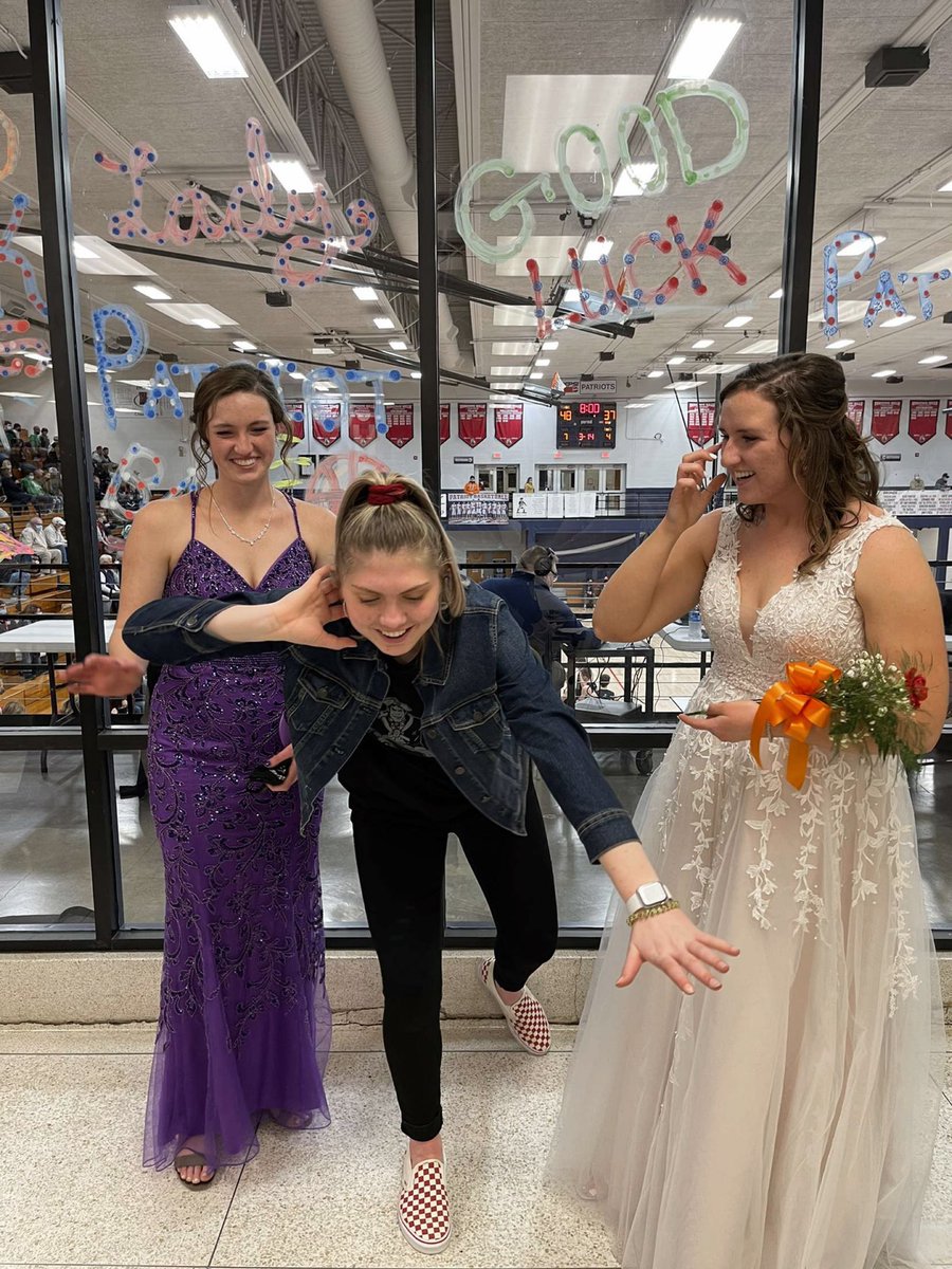 Grace Mangan tweet media