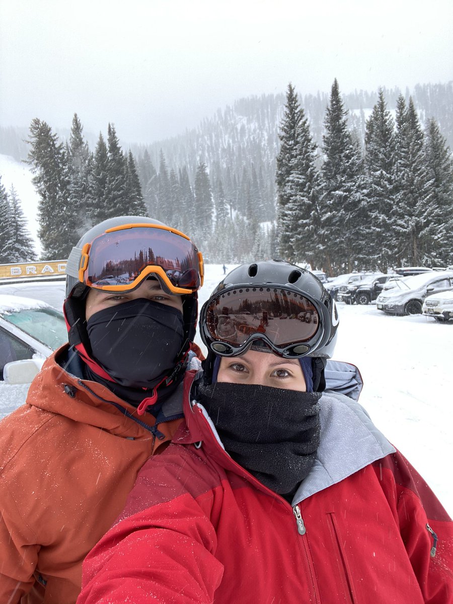 NITRAMCIN's tweet photo. Skiing was awesome!! I had a good teacher 😉 @maluveltze https://t.co/JWfjTHTMSW