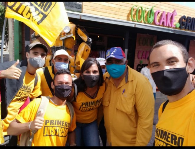 Sinasilva05's tweet photo. Desde el Municipio Plaza seguiremos en las calles haciendo presión hasta lograr las condiciones electorales.
#MirandaExigeCondiciones https://t.co/mFN1ZQ88b0