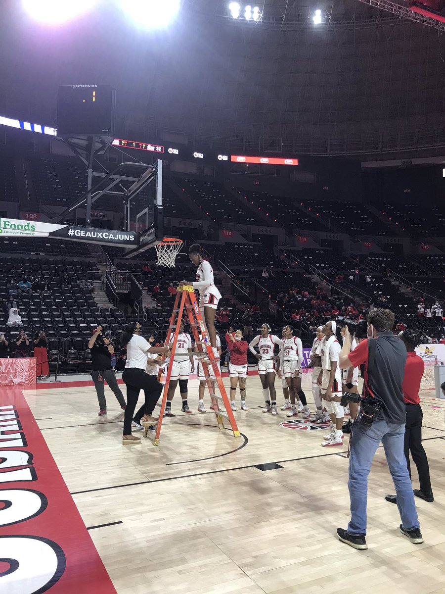 NicoYantko's tweet photo. For the first time ever - @RaginCajunsWBB are your @SunBelt Champions! 

Congratulations, ladies!! https://t.co/gkwRrXNpzC