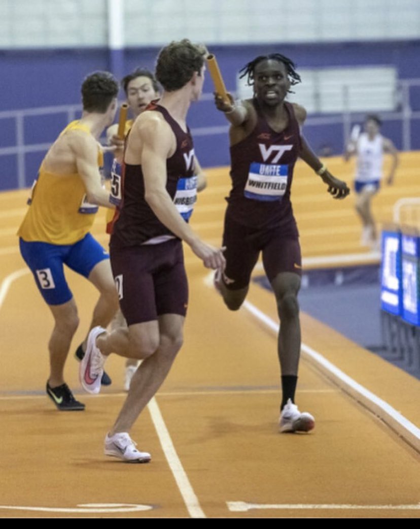 MBAPXCTF's tweet photo. #QuickWhit This picture describes his work ethic and determination. Congrats again @Dwhitty07 https://t.co/fA84wnJ17G