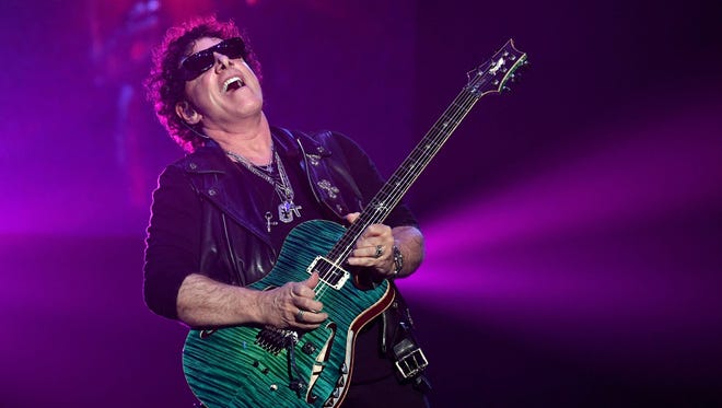 Happy Birthday Neal Schon
Photo: Ethan Miller 