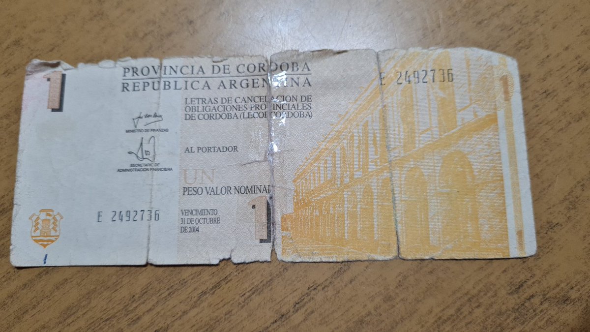 Ferdinanda77's tweet photo. No te quiero enamorar... pero me pagaron y puedo llevarte a un restaurante de esos caros que después suben el ticket. #Lecop https://t.co/5gQfqgneFT