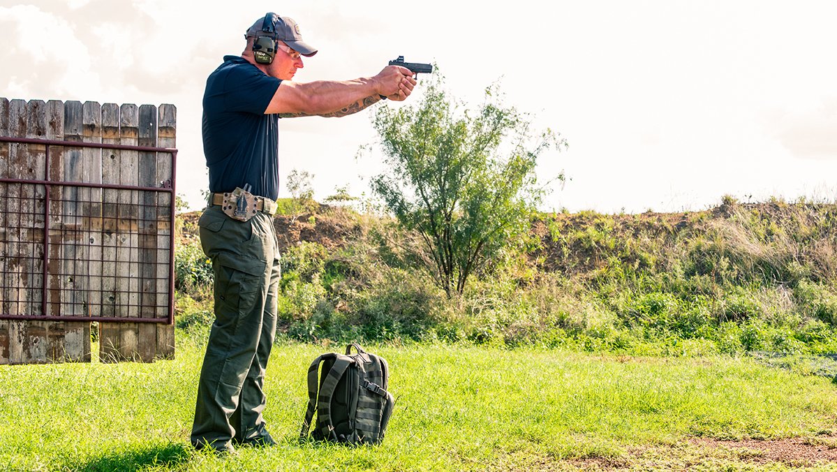 511Tactical's tweet photo. The apparel oft proclaims the operator 💥 What's your favorite pair of 5.11 pants to take to the range? https://t.co/h59BFqeuLd