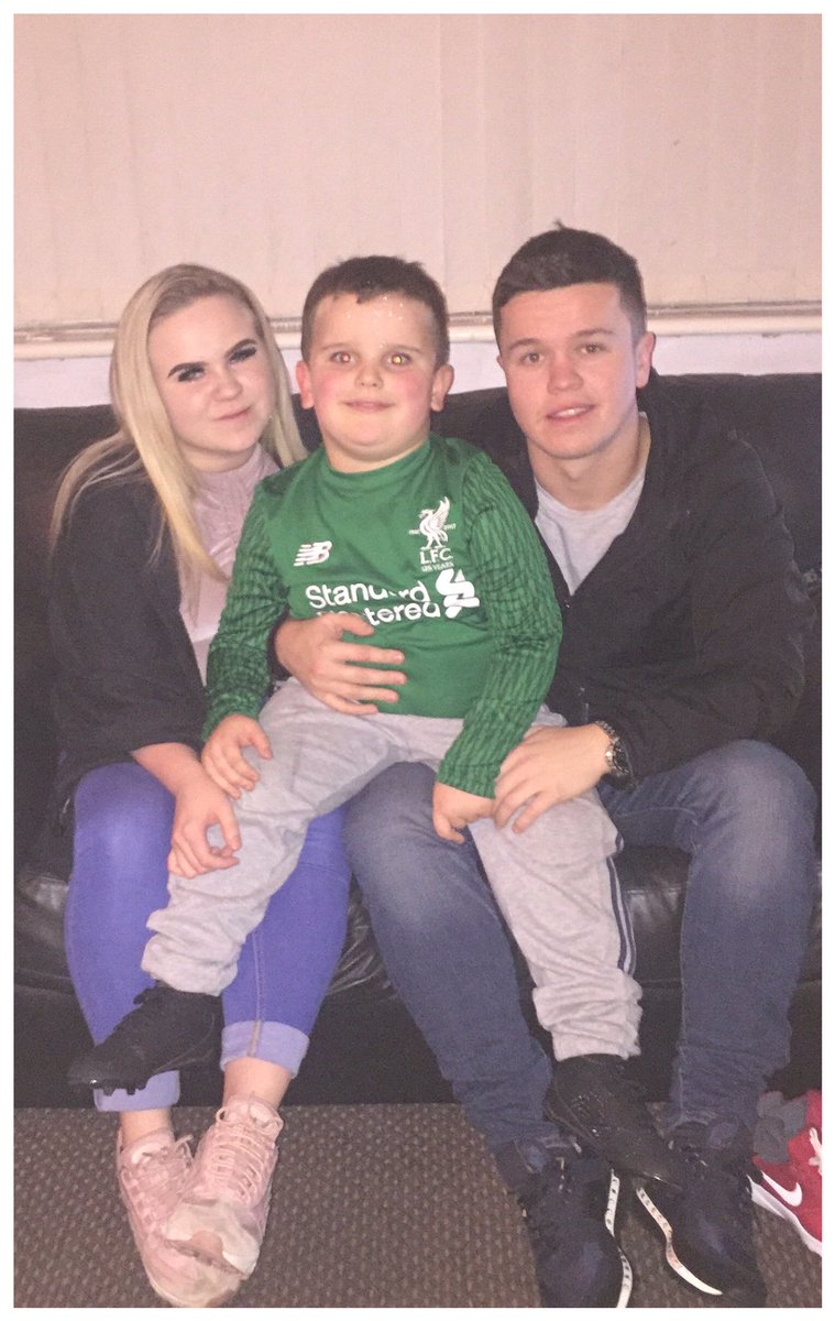 Chloejadeburkey's tweet photo. Happy Birthday Ste Burke 44 you cool guy ! ❤️
Hope you have a great day. Love you x @SteBurke44 https://t.co/noneaaodB6