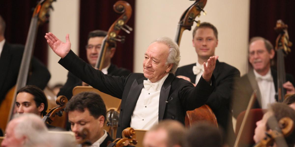 юрий темирканов дирижер. александр канторов дирижер. питерские дирижеры. молодежный симфонический оркестр казань. дирижер.