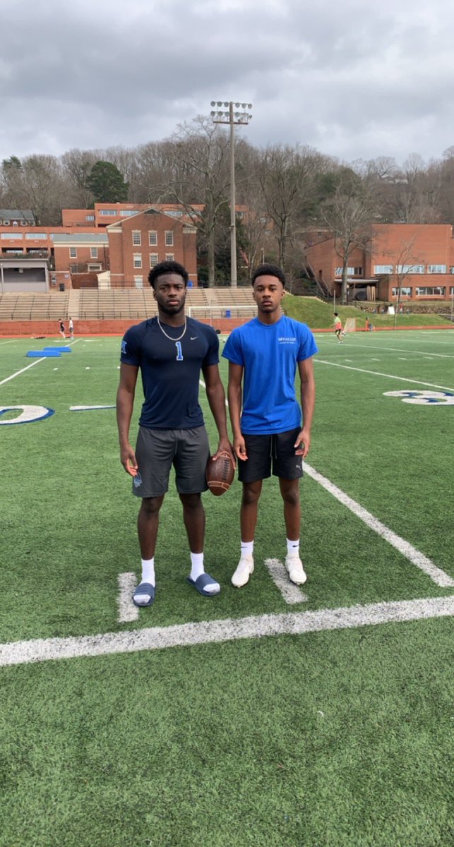 KZY_P21's tweet photo. Had a great training with my guy @marcellus_jr 💪🏾always getting l better‼️#wehungry 😤@CoachKenLucky https://t.co/LyrEA5OS3S