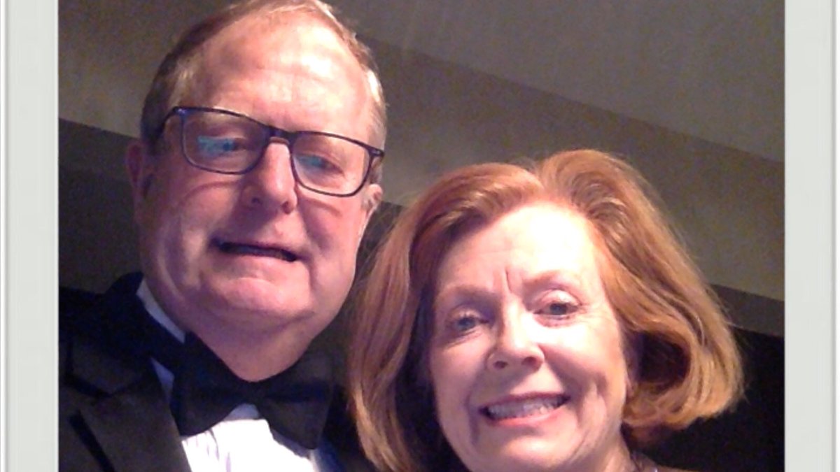 valparke's tweet photo. Dine, drink, donate: repeat. Virtual fun at its best!  @NiagaraHealthFd #champagneandslippers #hospitalgala #togetherwhileapart https://t.co/qmf9t4QFVf