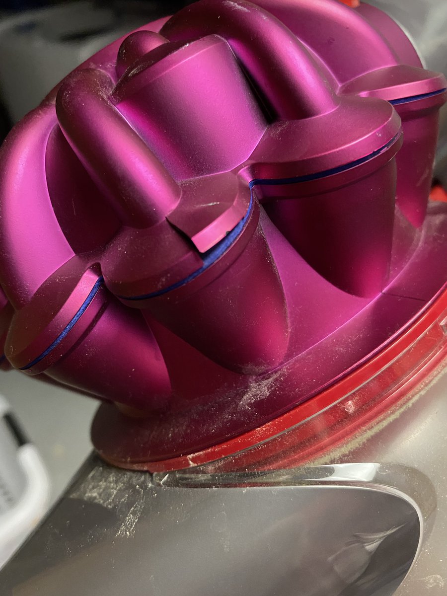 YinzerDave's tweet image. Oh no my @Dyson vacuum cracked!?!? #ThisSucks #VacuumPun #RealProblem