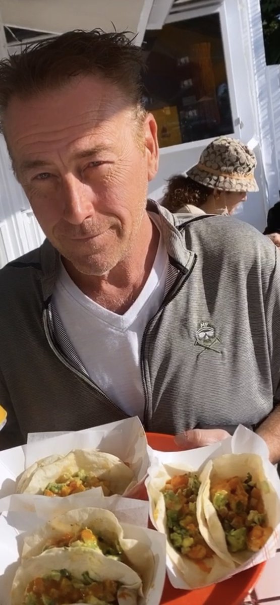 Christopher Owens tweet media