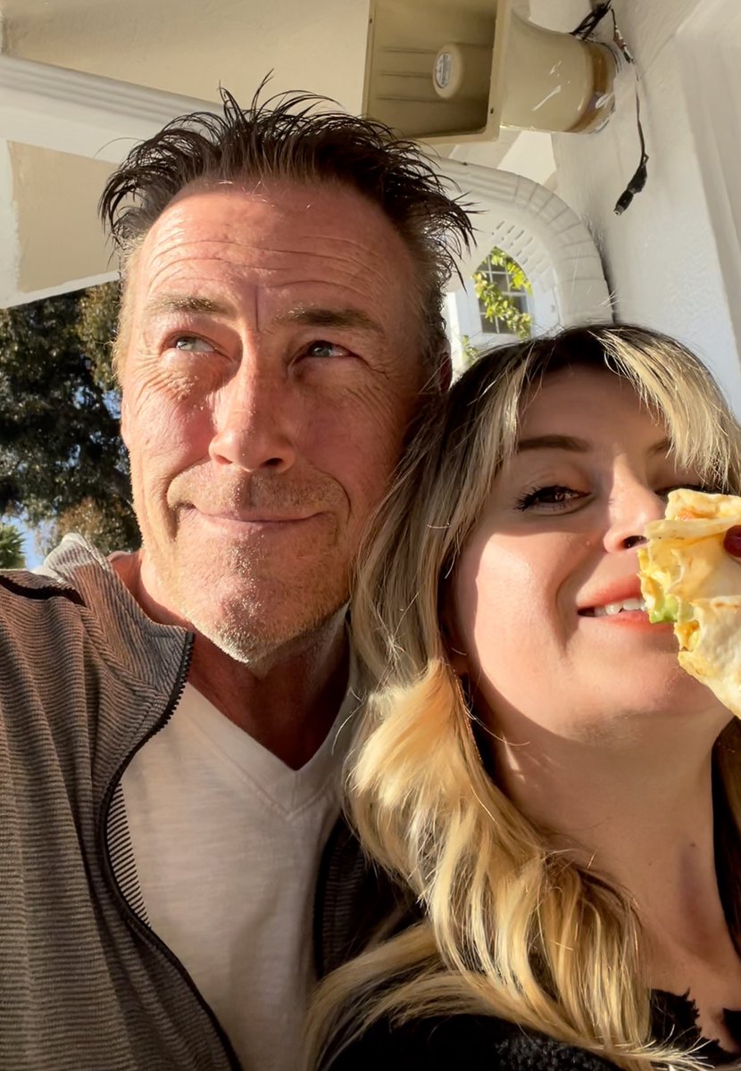 Christopher Owens tweet media